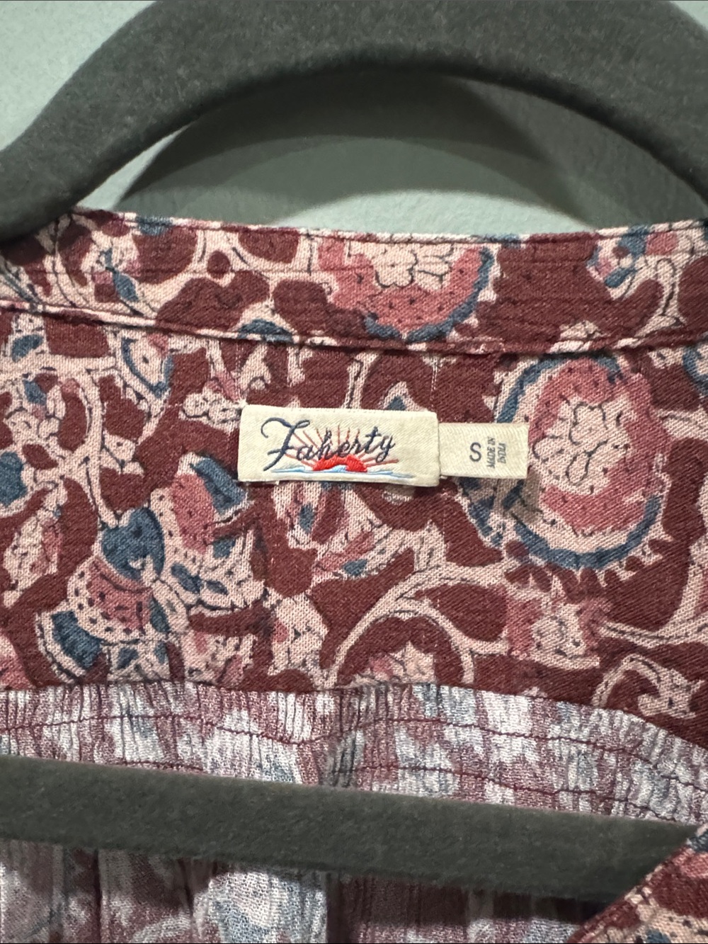 Women's Burgundy Floral long-Sleeve Top - Size S